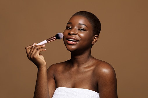 A Beginner’s Guide To Choosing the Right Foundation Brush